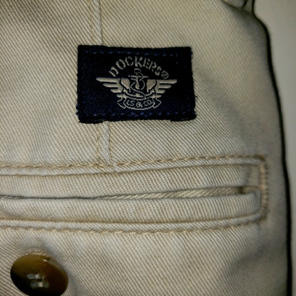 Dockers Beige Relax Fit Mens Pant 42x30 Note Wear Pictured